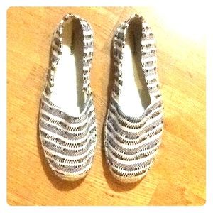 NWOT LAND'S END ESPADRILLE FLATS